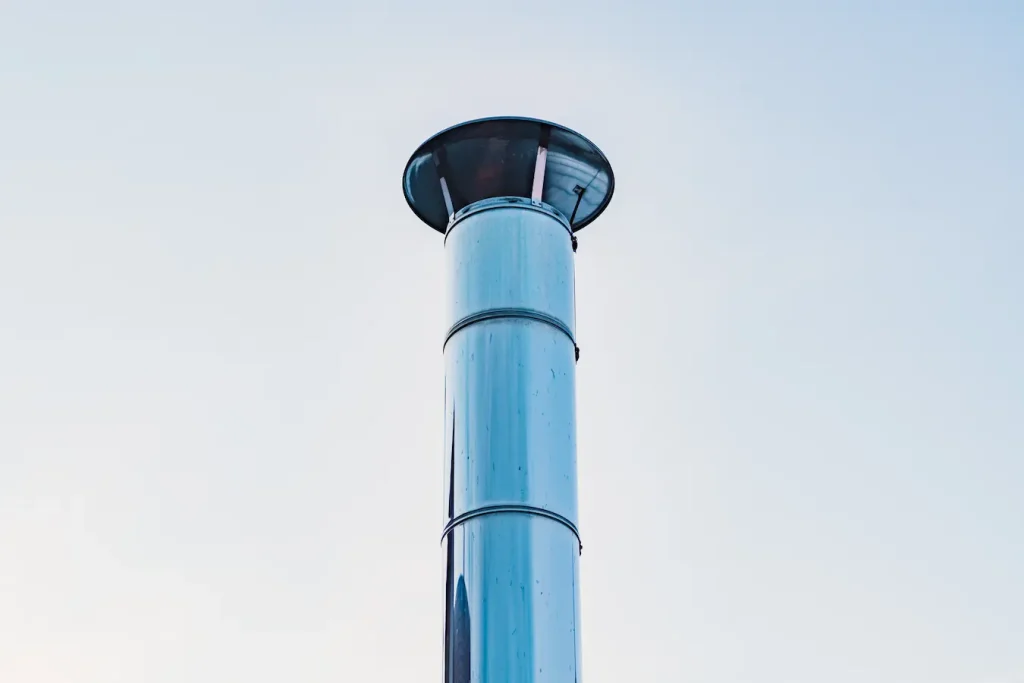 Illustration de ramonage par Bernard Mathieu, entreprise de couverture à Saint-Jean-d'Angély