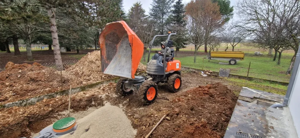Réalisation de terrassement par SARL Bernard Mathieu, entreprise de couverture à Saint-Jean-d'Angély